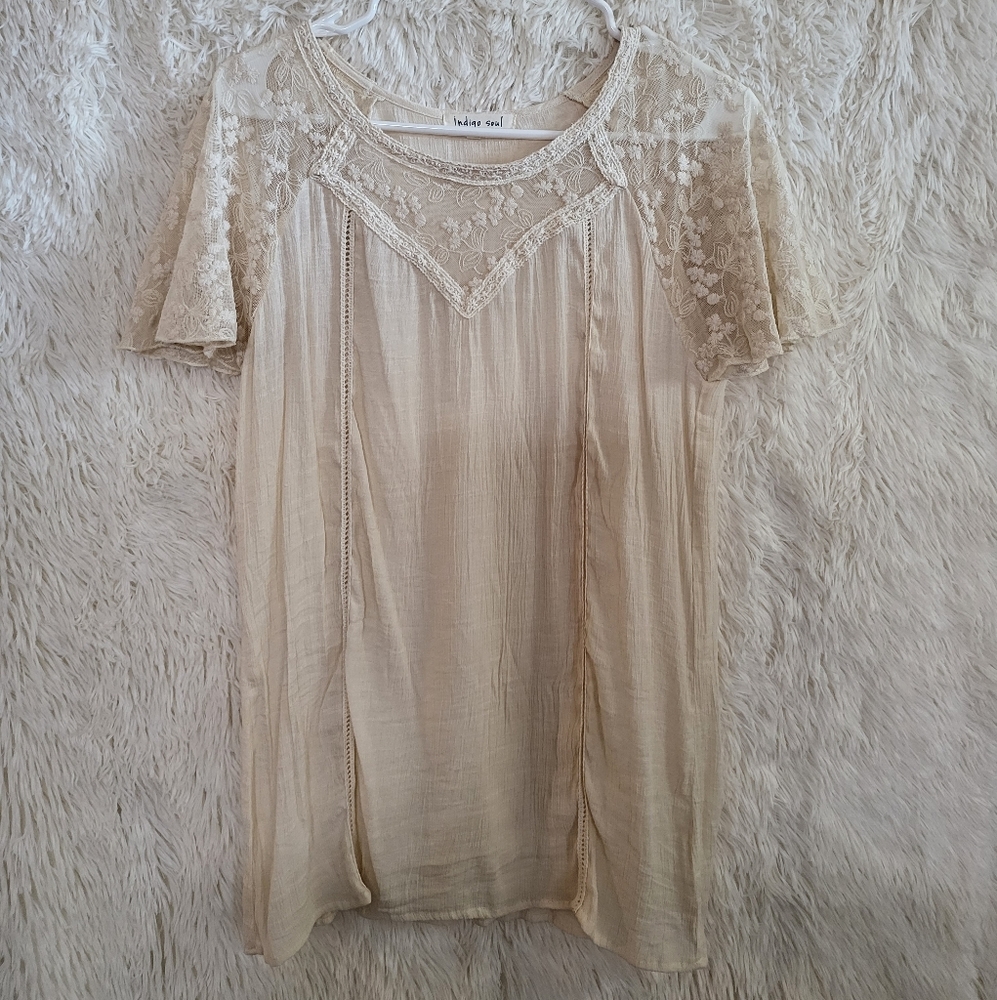 Indigo Soul (M) Lace Collar Cream Shirt